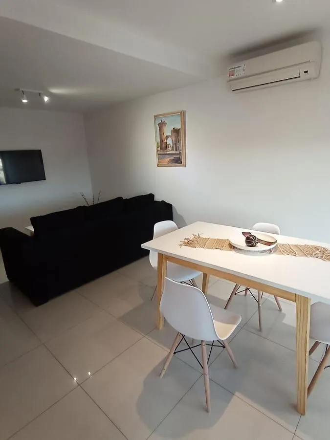 Apartamento Departamentos Kairos H Mendoza 0*,